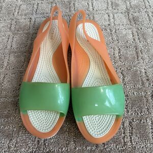 Crocs Slingback Jelly Sandal Women's 7 Flat Orange Green Slip-In Open Toe READ